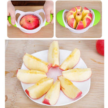 Lade das Bild in den Galerie-Viewer, Apfel Birne Easy Cut Edelstahl Slicer / Apple Pear Easy Cut Stainless Steel Slicer
